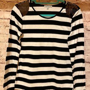 LONG SLEEVE LADIES CHARLOTTE RUSSE BLOUSE SIZE S